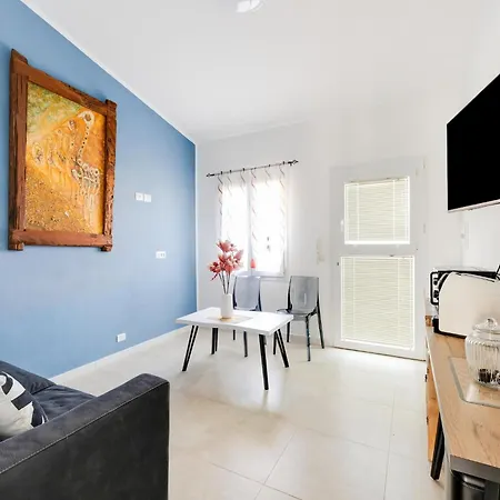 With Private Terrace, 50m From The Sea Апартаменты Кастельсардо