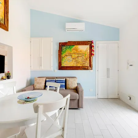With Private Terrace, 50m From The Sea Кастельсардо