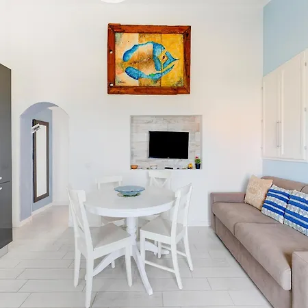Apartment With Private Terrace, 50m From The Sea *